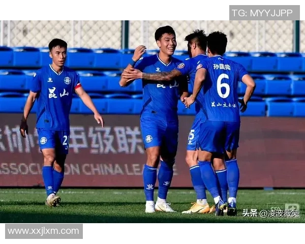 深圳佳兆业足球队奋勇争先全力冲击新赛季目标展现球队无限潜力与激情